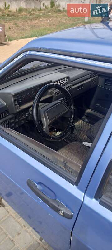 Седан ВАЗ / Lada 21099 2000 в Белгороде-Днестровском