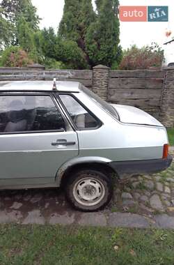 Седан ВАЗ / Lada 21099 2003 в Ужгороде