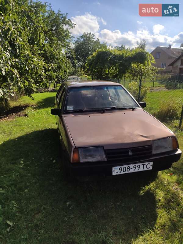 Седан ВАЗ / Lada 21099 1993 в Золочеве