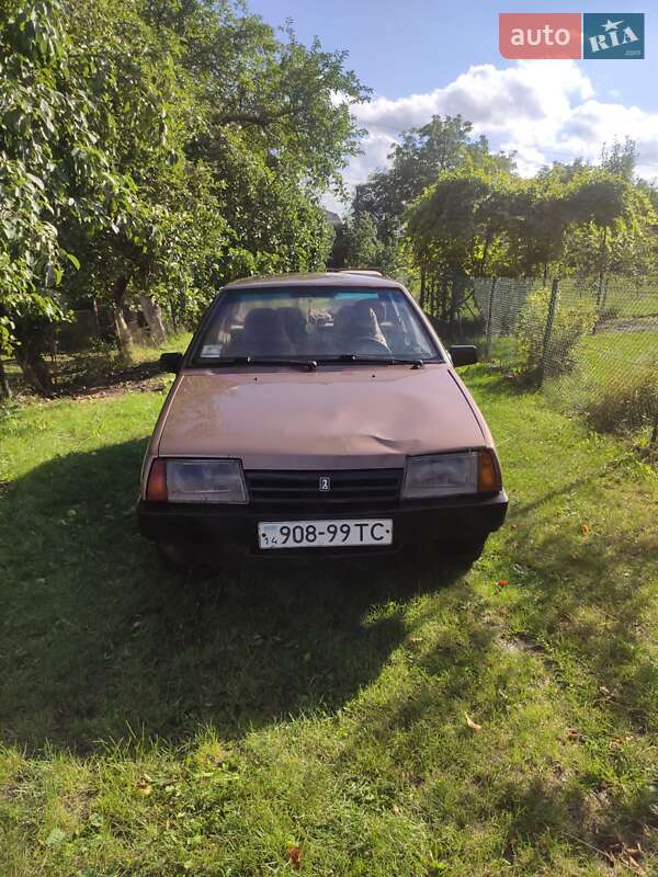 Седан ВАЗ / Lada 21099 1993 в Золочеве