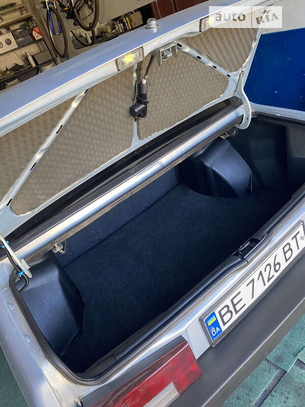 Седан ВАЗ / Lada 21099 2004 в Николаеве