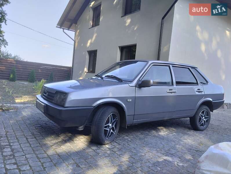 Седан ВАЗ / Lada 21099 1998 в Харкові фото 5 Седан ВАЗ / Lada 21099 1998 в Харкові