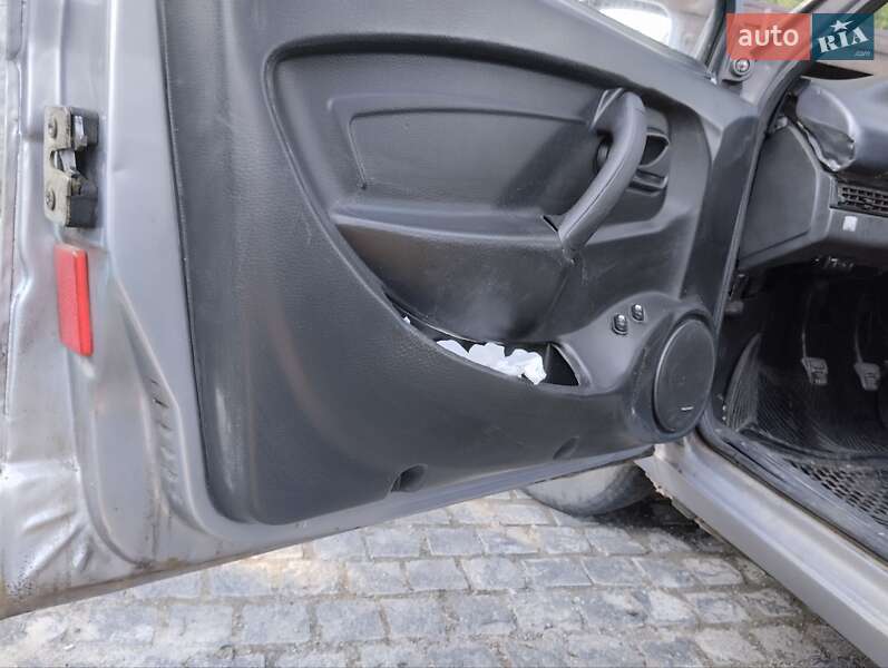 Седан ВАЗ / Lada 21099 1998 в Харкові фото 6 Седан ВАЗ / Lada 21099 1998 в Харкові