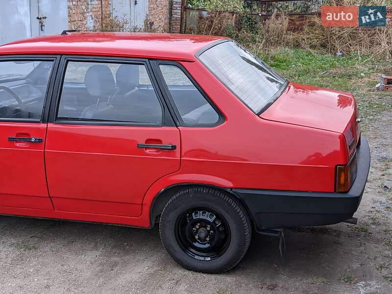 Седан ВАЗ / Lada 21099 1992 в Тернополі