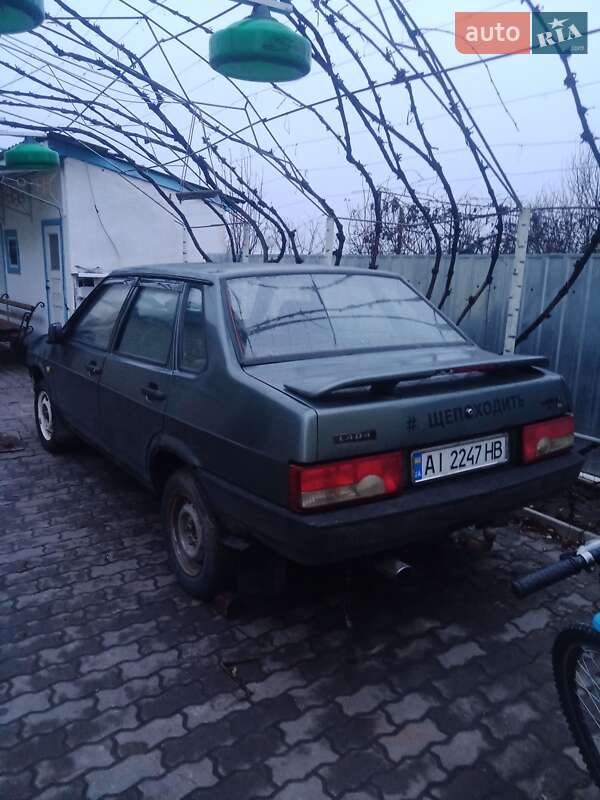 Седан ВАЗ / Lada 21099 1997 в Киеве