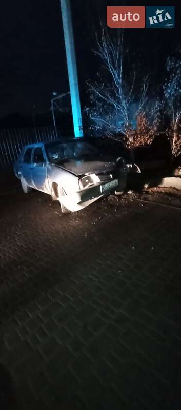 Седан ВАЗ / Lada 21099 1998 в Измаиле