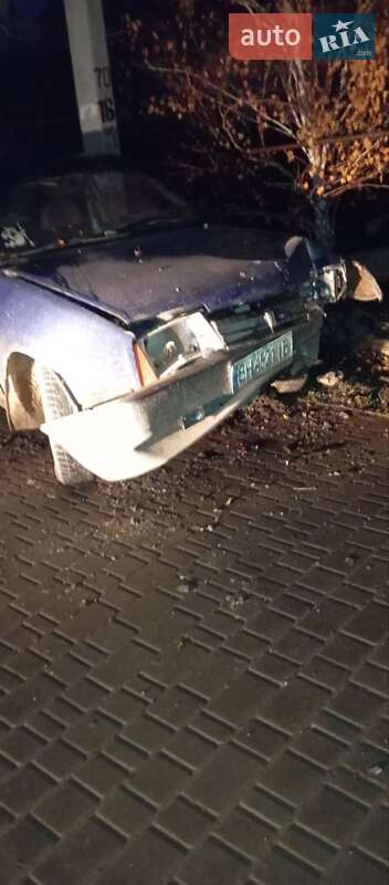 Седан ВАЗ / Lada 21099 1998 в Измаиле