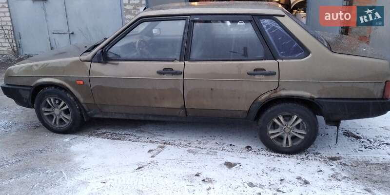 Седан ВАЗ / Lada 21099 1999 в Харькове