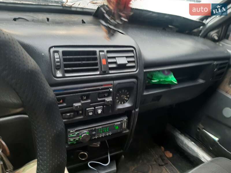 Седан ВАЗ / Lada 21099 2002 в Остер