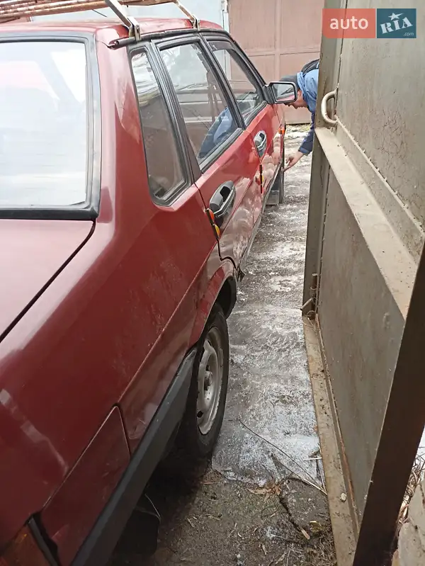 ВАЗ / Lada 21099 1993 VIN XTA210990P1347196 фото оголошення 7 з 28