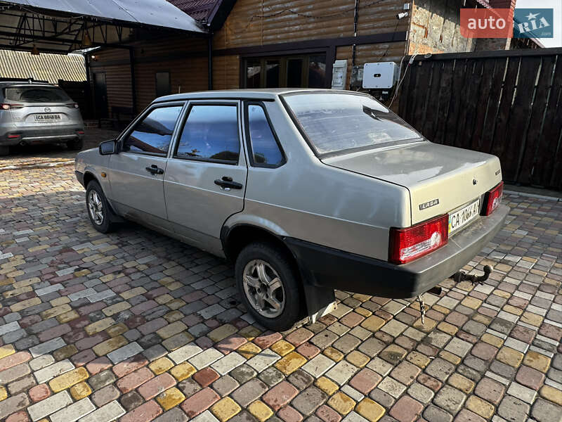 Седан ВАЗ / Lada 21099 2006 в Черкасах