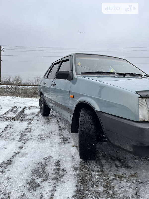 Седан ВАЗ / Lada 21099 2002 в Новомосковске