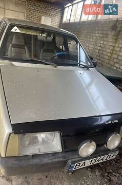 Седан ВАЗ / Lada 21099 2001 в Кропивницькому
