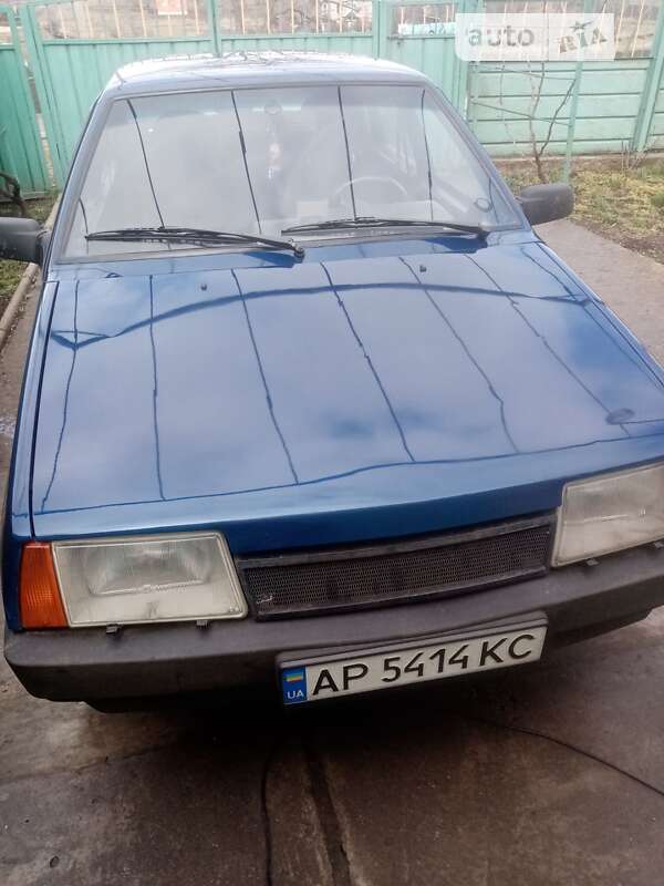 Седан ВАЗ / Lada 21099 2004 в Запорожье