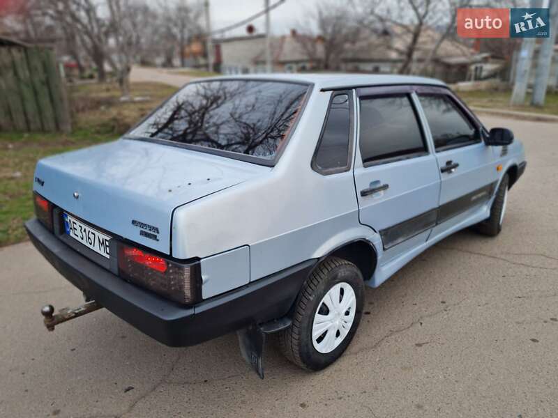 Седан ВАЗ / Lada 21099 2004 в Кривому Розі