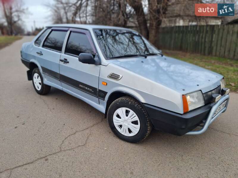 Седан ВАЗ / Lada 21099 2004 в Кривому Розі