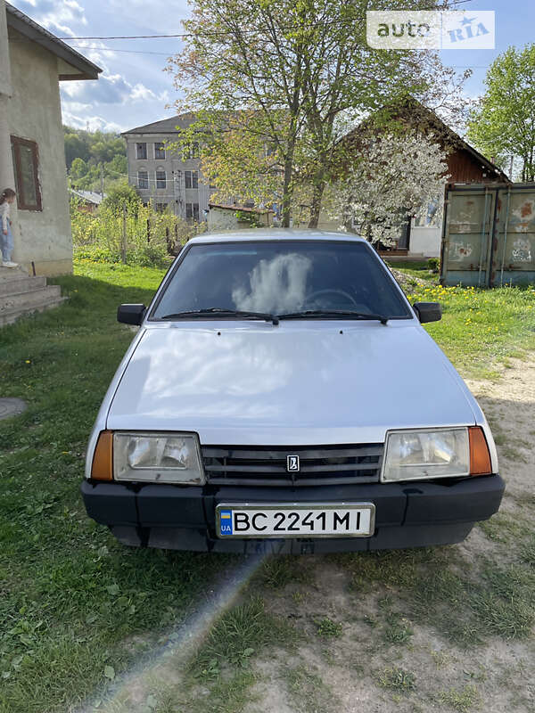 Седан ВАЗ / Lada 21099 2002 в Бориславе