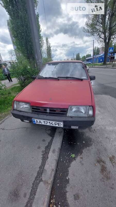 Седан ВАЗ / Lada 21099 1995 в Киеве
