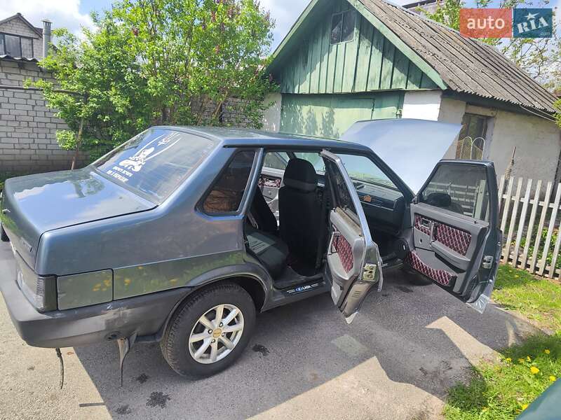 Седан ВАЗ / Lada 21099 2006 в Чернигове