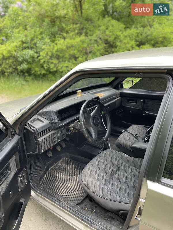 Седан ВАЗ / Lada 21099 2002 в Полтаве