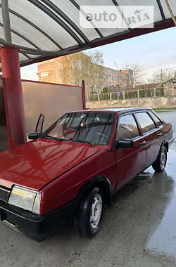 Седан ВАЗ / Lada 21099 1992 в Львове
