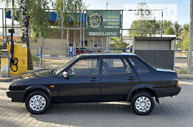 Седан ВАЗ / Lada 21099 2008 в Черновцах