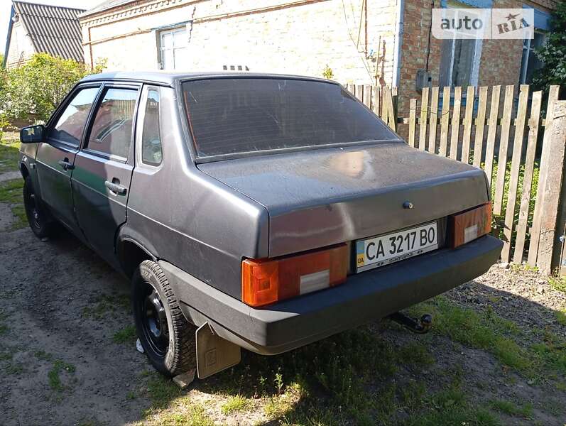 Седан ВАЗ / Lada 21099 2000 в Мироновке