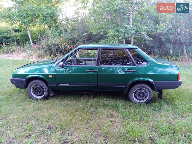 Седан ВАЗ / Lada 21099 2003 в Бершади