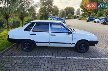 Седан ВАЗ / Lada 21099 1992 в Бородянке
