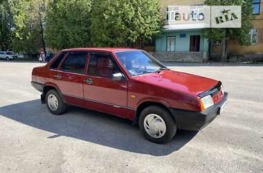 Седан ВАЗ / Lada 21099 1992 в Лубнах