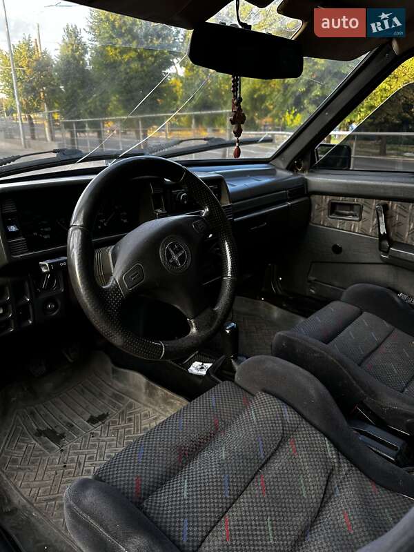 Седан ВАЗ / Lada 21099 1999 в Кривому Розі