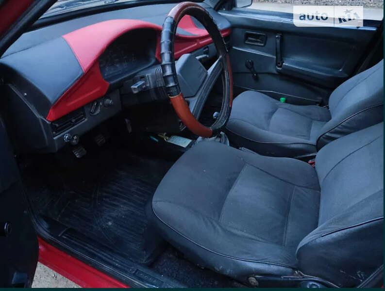 Седан ВАЗ / Lada 21099 1992 в Ужгороде