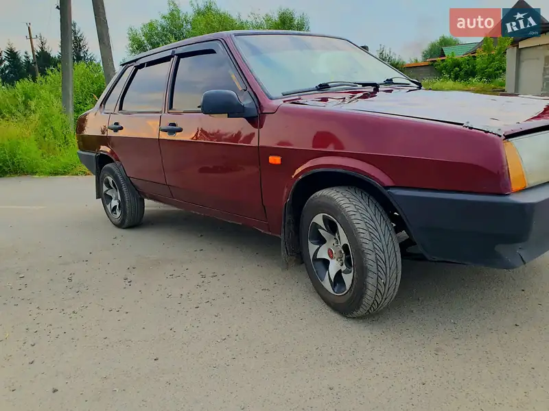 ВАЗ / Lada 21099