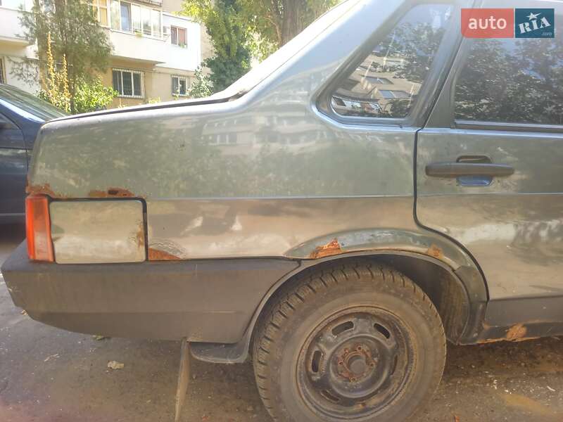Седан ВАЗ / Lada 21099 1993 в Белгороде-Днестровском фото 5 Седан ВАЗ / Lada 21099 1993 в Белгороде-Днестровском