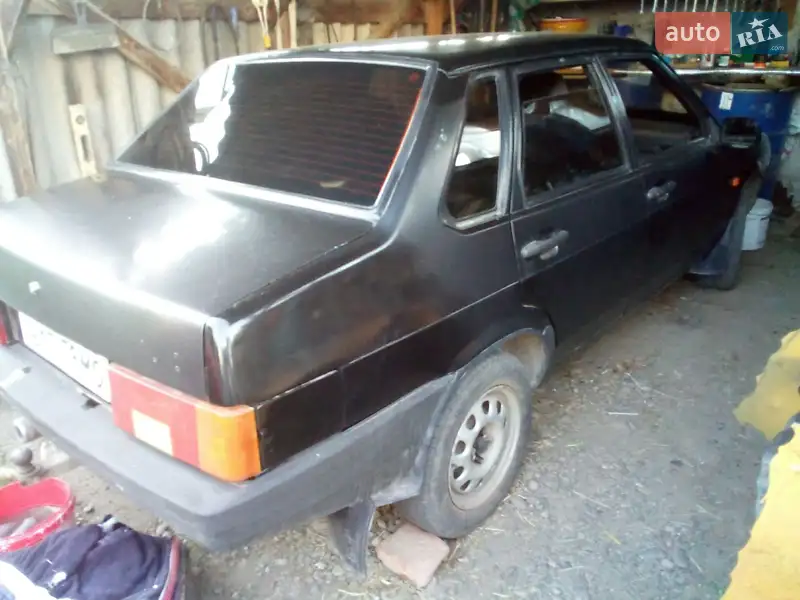 ВАЗ / Lada 21099