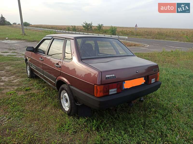 Седан ВАЗ / Lada 21099 1996 в Запорожье
