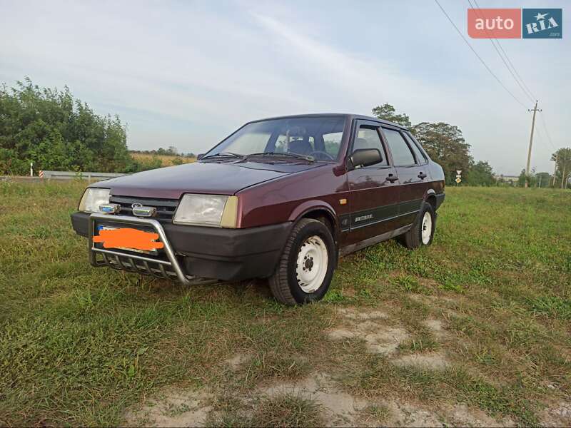 Седан ВАЗ / Lada 21099 1996 в Запорожье