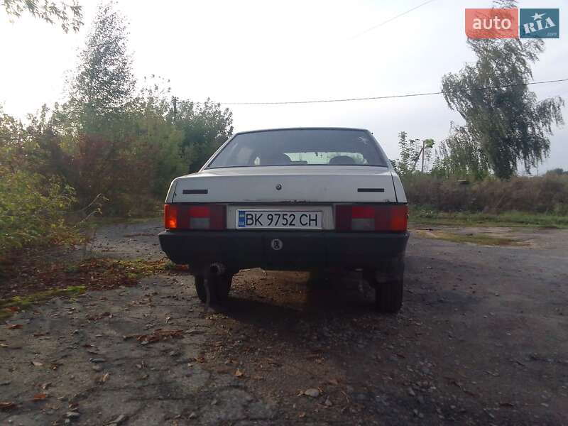 Седан ВАЗ / Lada 21099 2006 в Радивиліві