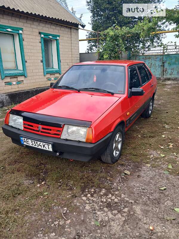 Седан ВАЗ / Lada 21099 1995 в Дніпрі