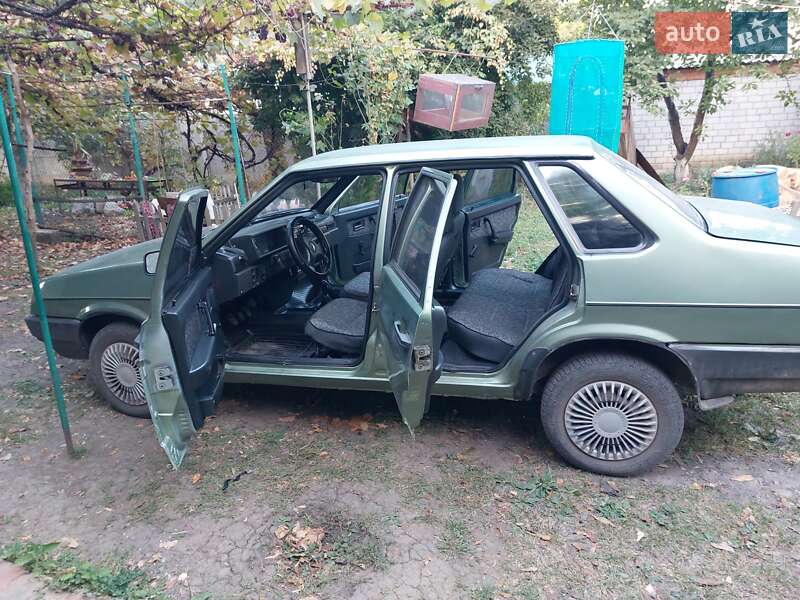 Седан ВАЗ / Lada 21099 2006 в Валках