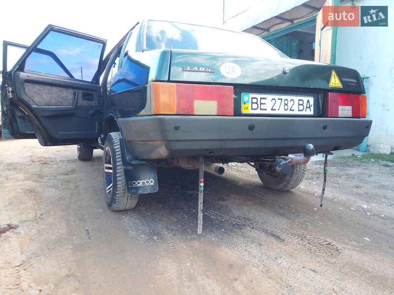 Седан ВАЗ / Lada 21099 2002 в Николаеве