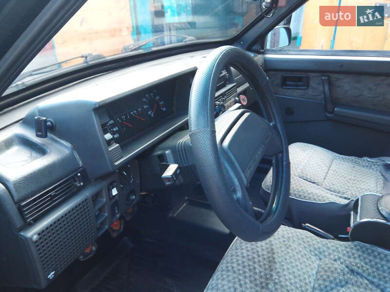 Седан ВАЗ / Lada 21099 2002 в Николаеве