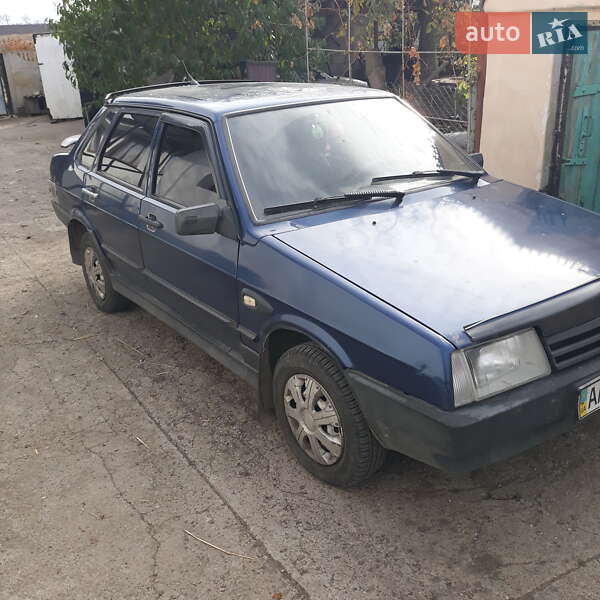 Седан ВАЗ / Lada 21099 2005 в Бродецком
