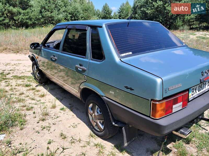 Седан ВАЗ / Lada 21099 2008 в Дніпрі