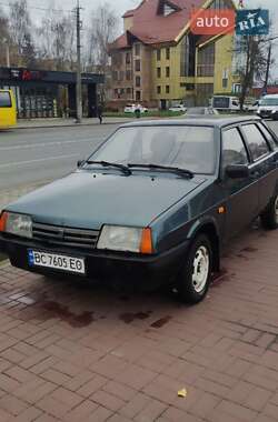 Седан ВАЗ / Lada 21099 2004 в Луцке