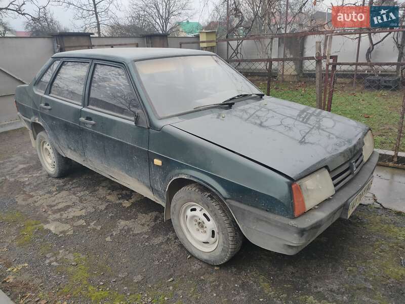 Седан ВАЗ / Lada 21099 2002 в Тячеве