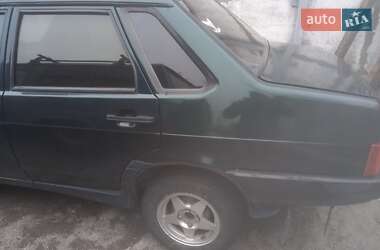 Седан ВАЗ / Lada 21099 2002 в Днепре