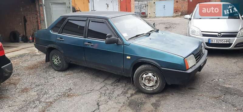 Седан ВАЗ / Lada 21099 2001 в Полтаве