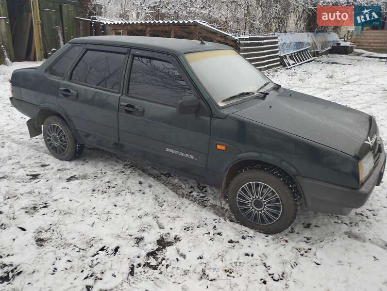 Седан ВАЗ / Lada 21099 2006 в Звягеле