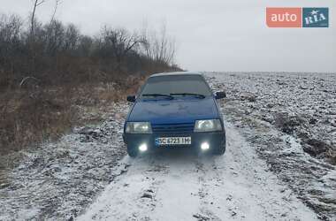 Седан ВАЗ / Lada 21099 2000 в Львові